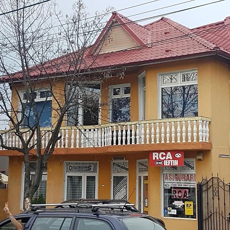 Relax Haus Hunedoara Exterior foto