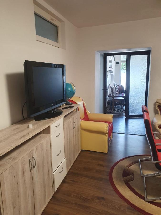 Relax Haus Hunedoara Exterior foto