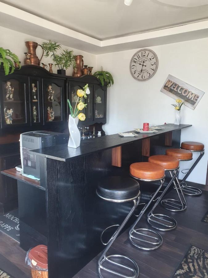 Relax Haus Hunedoara Exterior foto